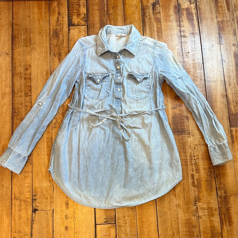 Liz Lange Maternity Dress size Small denim chambray dress belted Easter cotton